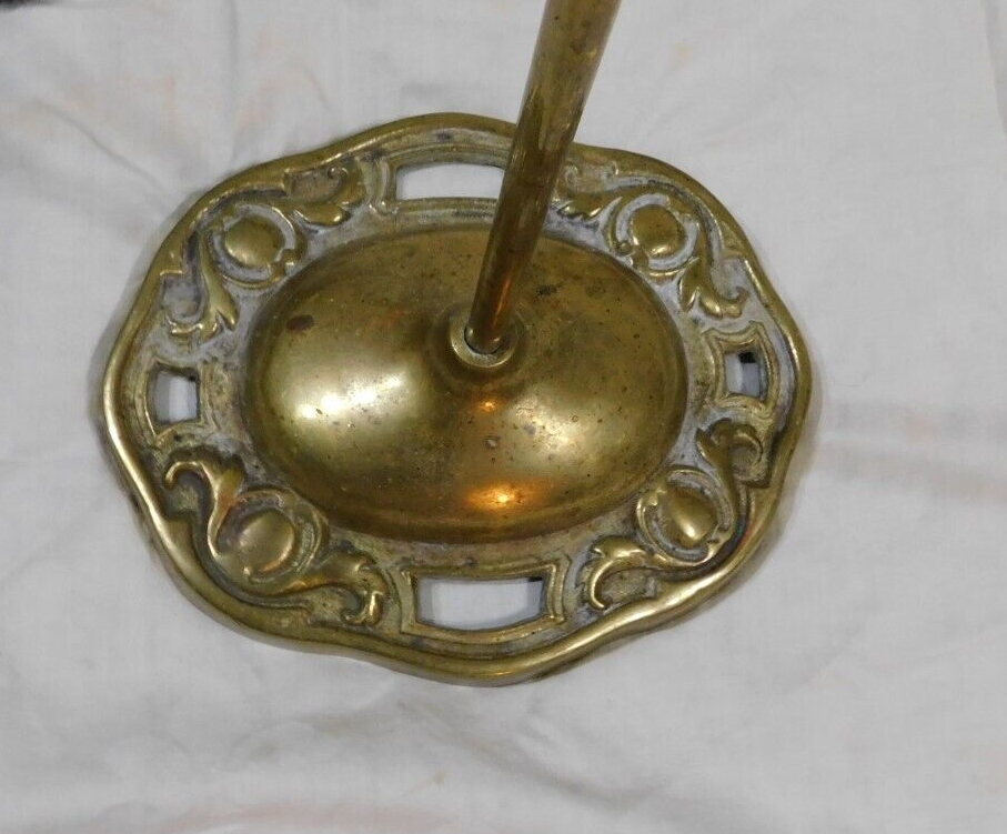 FIREPLACE TOOL SET 4 PIECE BRASS ? ORNATE BASE