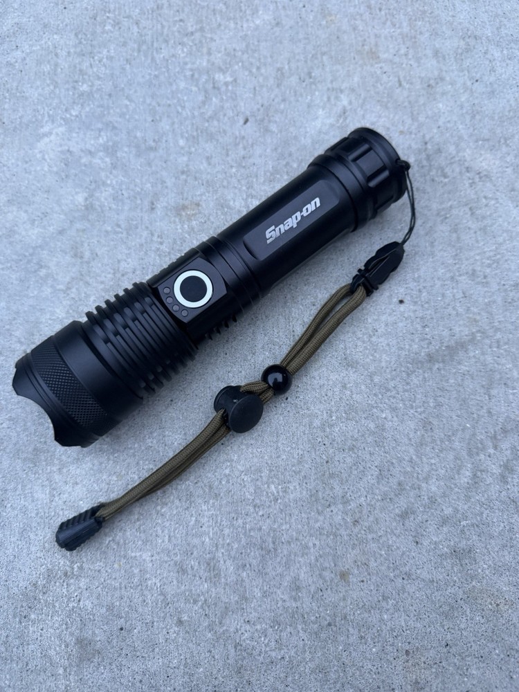 Snap On Tools Rechargeable LED high-power Flashlight USB-C Black Snap-On Racing