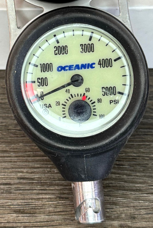 Oceanic Versa Pro Air/Nitrox Dive Computer W/ Compass Tank PSI Ambient Temp Gage