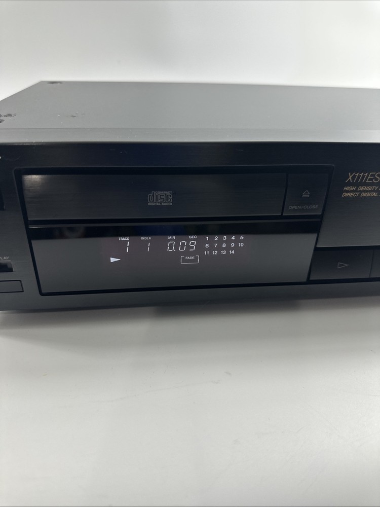 Sony CDP X111ES High Density Digital Sync CD player , Works!
