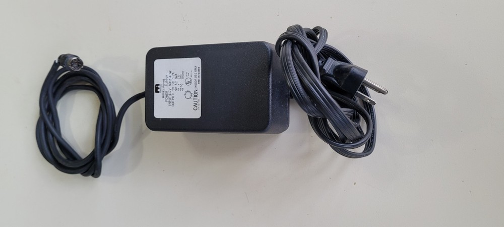 Commodore 64 Bundle C2N, Games, Cables, Joystick Manual, interconnect, Wiring