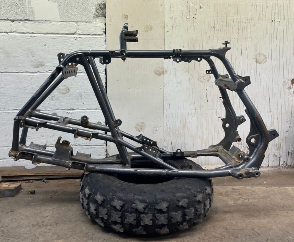 2004 Arctic Cat DVX400 Frame Chassis 3406-146 r1649