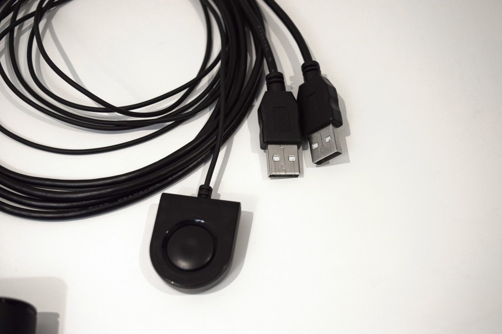 IOGEAR 2x4 USB 2.0 Peripheral Sharing Switch