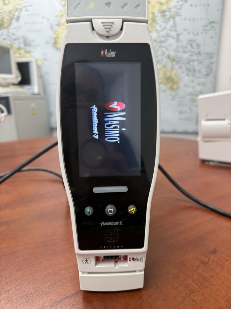 Masimo Radical 7 Rainbow Pulse Oximeter Bedside with Docking Station, Tested