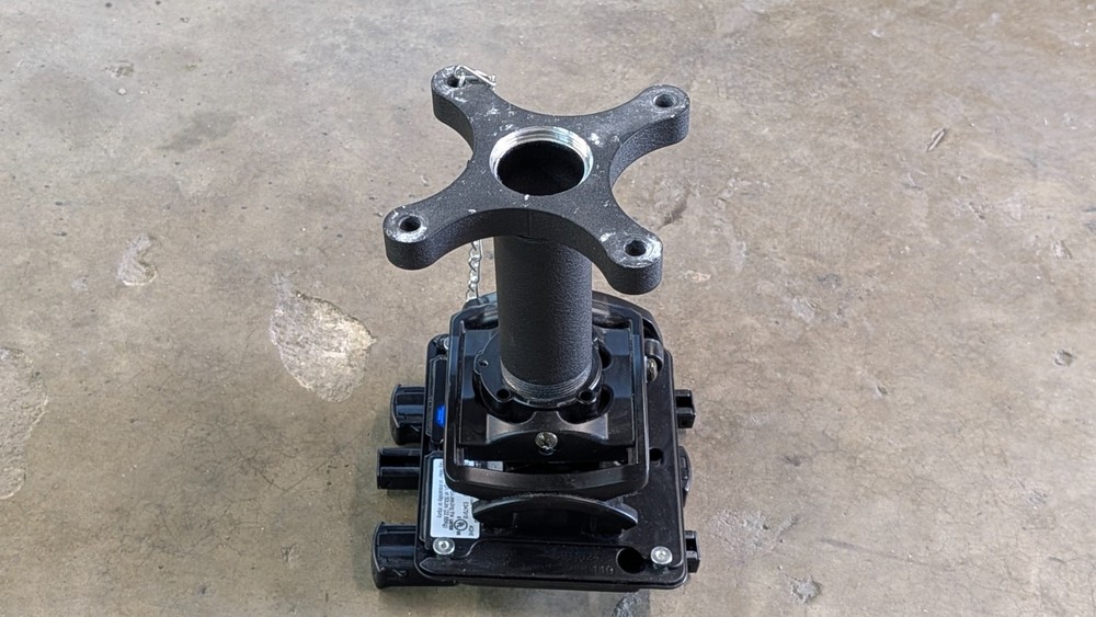 Chief Manufacturing RPMA000 Projector Mount
