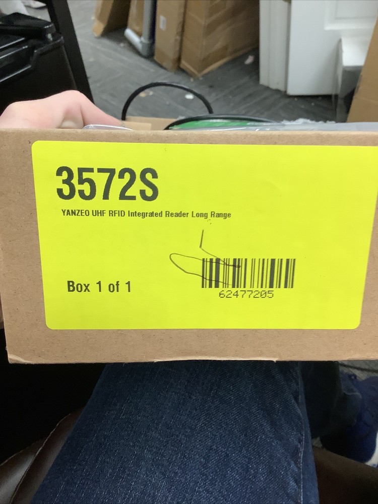 SR692 UHF RFID Reader Long Range IP67 RJ45 Network Output UHF Integrated Reader