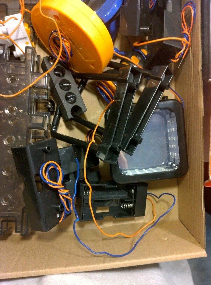 Discovery Kids Toy Circuitry Action Experiment Science Kit