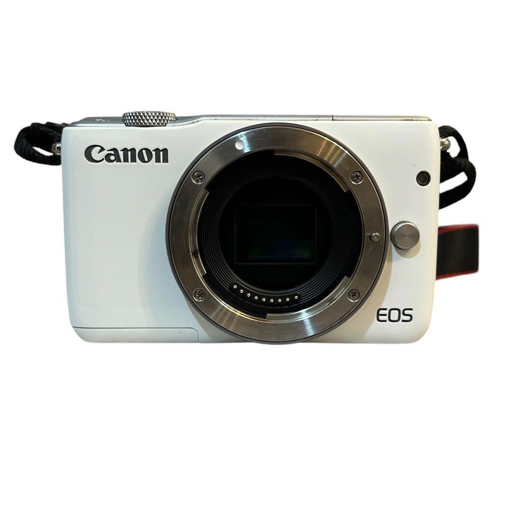 Canon EOS M10 Lens Kit Mirrorless Camera