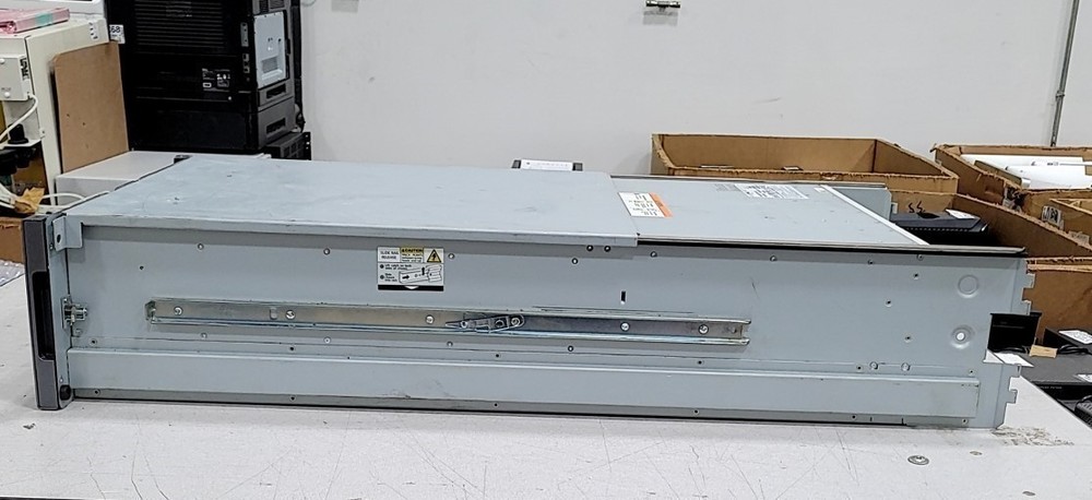 Dell EqualLogic PS6500 0937028-01 SAN Storage Array 48-Bay SEE NOTES