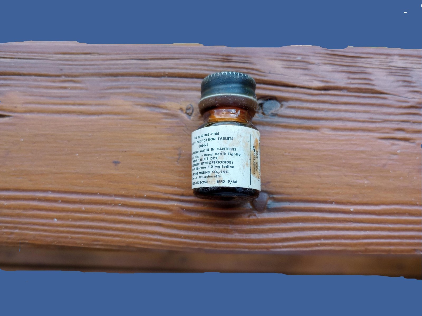 Military issue Vietnam War ERA water purification tablets unopened  1966 NOS