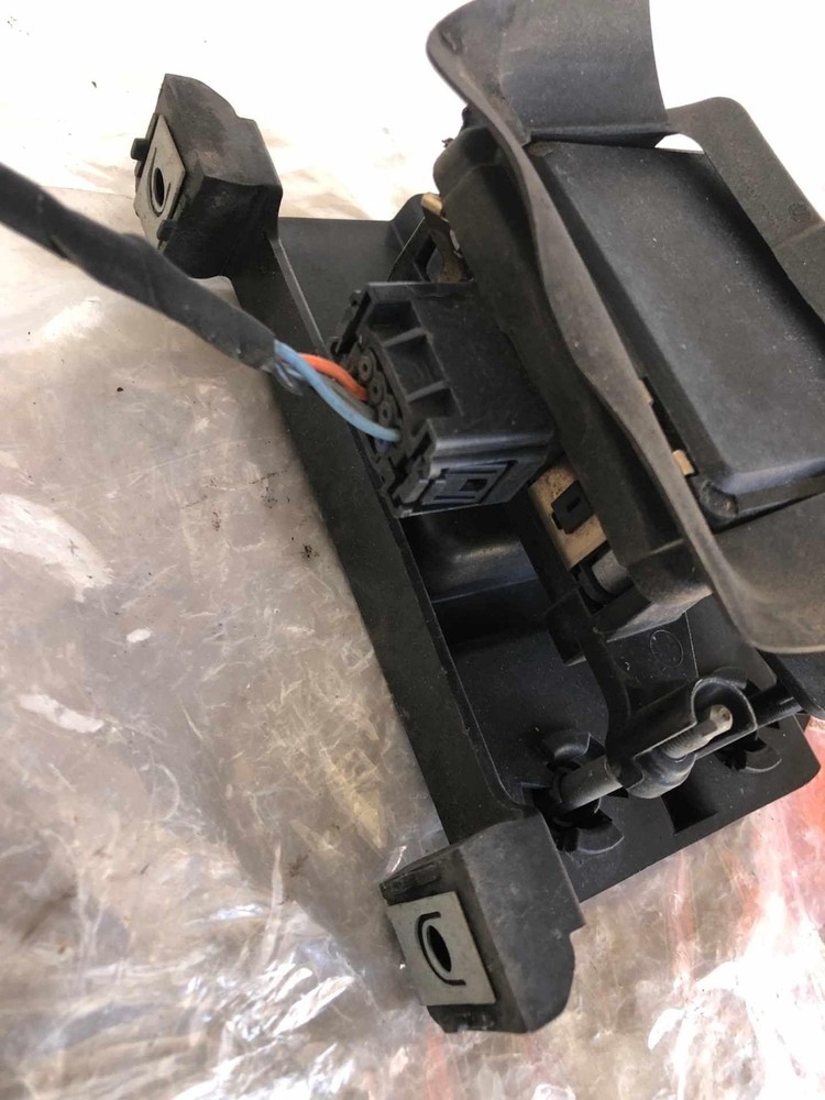 2015 TESLA S Radar Sensor Control Computer Module Bracket Assembly OEM