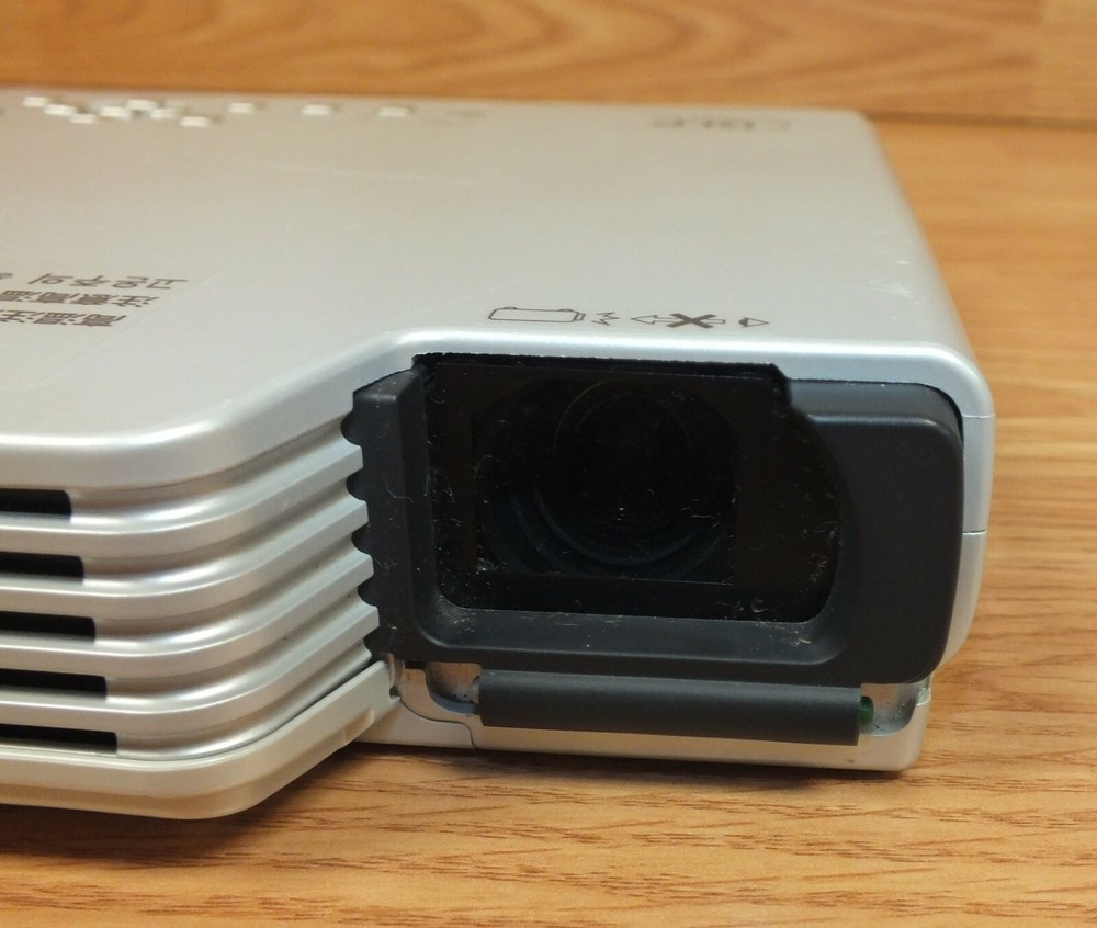 Genuine Casio (XJ-S30) 100-240V Texas Instruments Data Projector **READ**