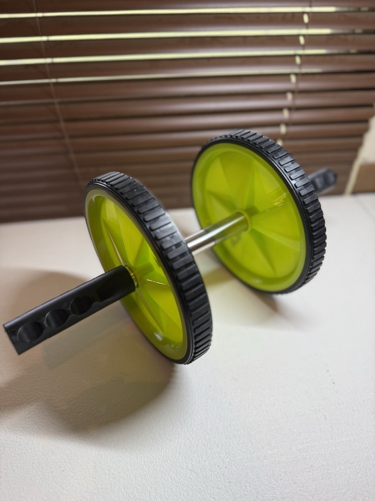 Fila Core Ab Roller wheel