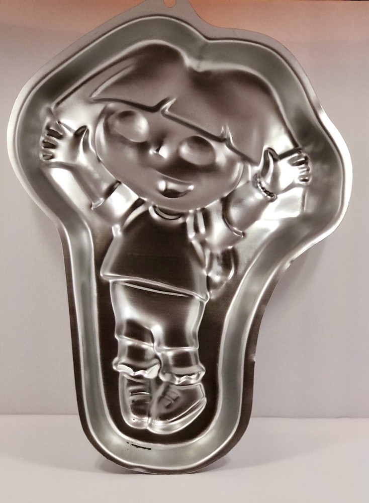 Wilton Dora Cale Pan