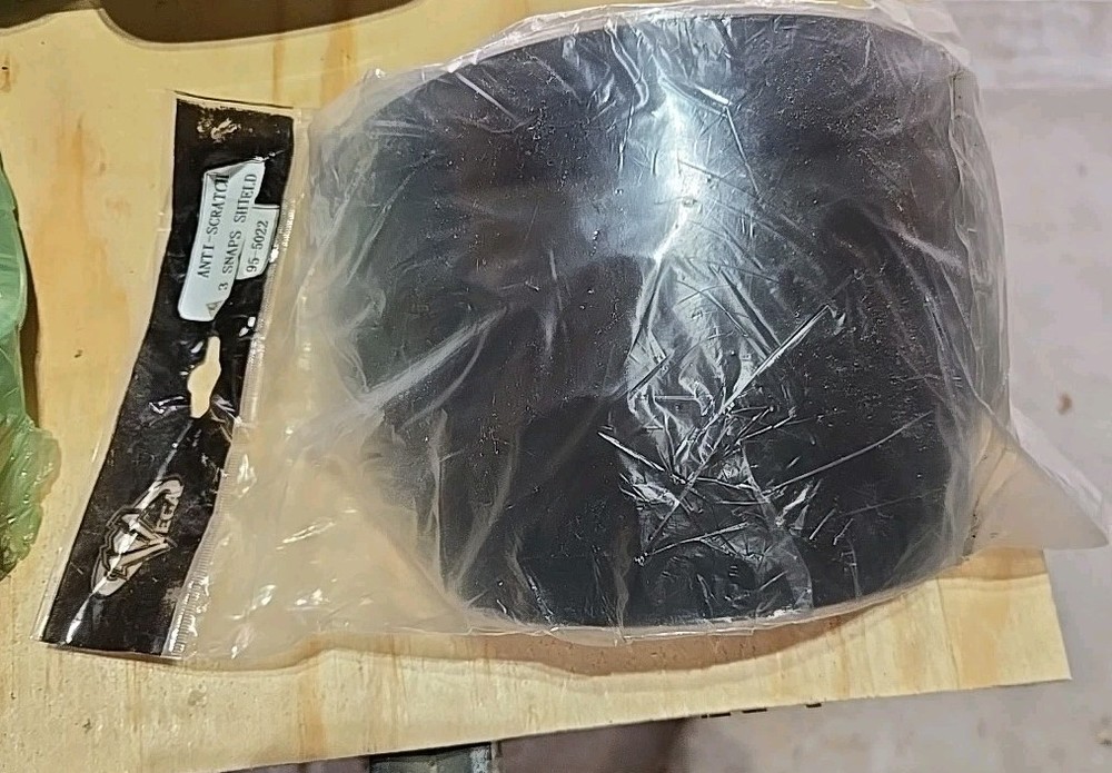 New VEGA Face Shield Visor / Anti-Scratch / 3 Snaps / Smoke / 95-5022