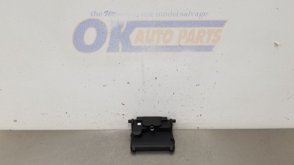 24 FORD BRONCO FRONT FACING CAMERA WINDSHIELD MOUNTED M2DT19H406CH