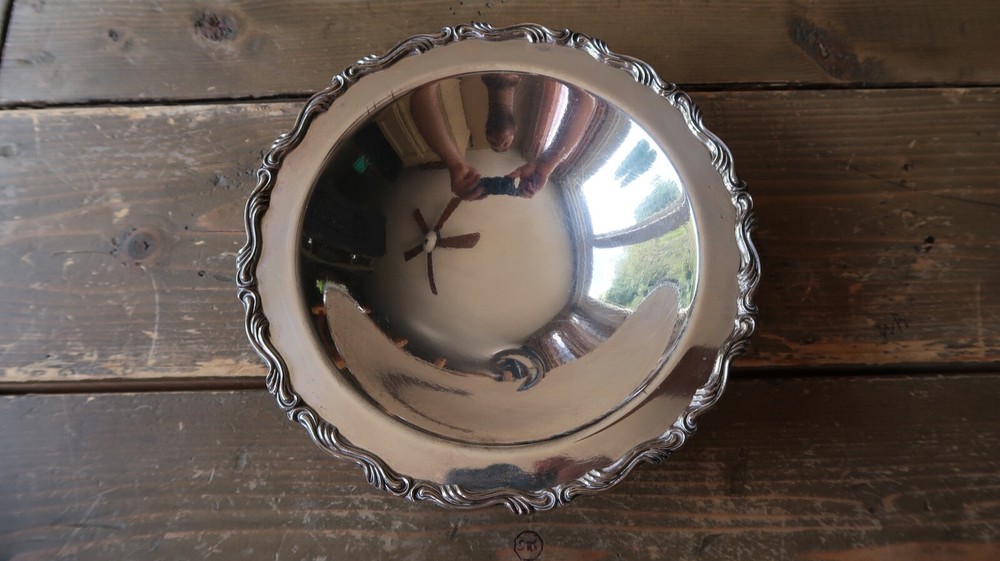 Vintage Oneida Silverplate Footed Bowl 7 5/8"