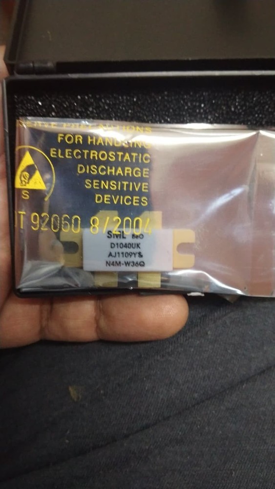 SML D1040UK ROHDE SCHWARZ FM TRANSMITTER AMPLIFIER MOSFET "READ"