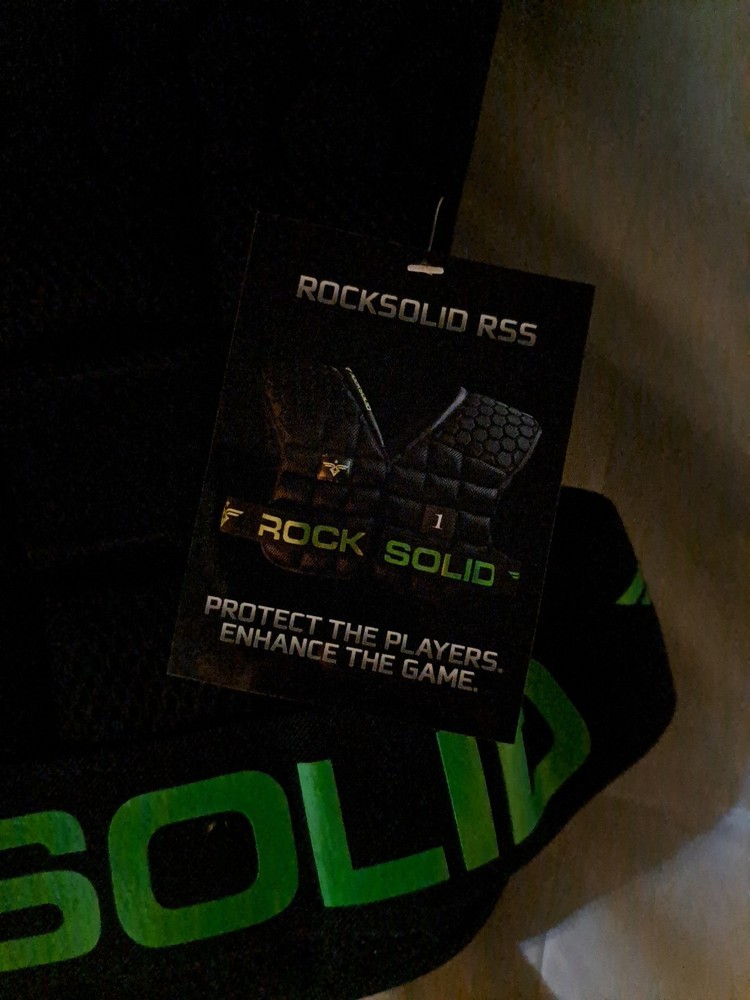 Rock Solid RSS Shoulder Pads Black/green. Small Size.