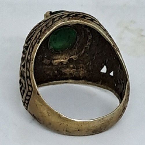 green old stone fortune whealthy ring amulet