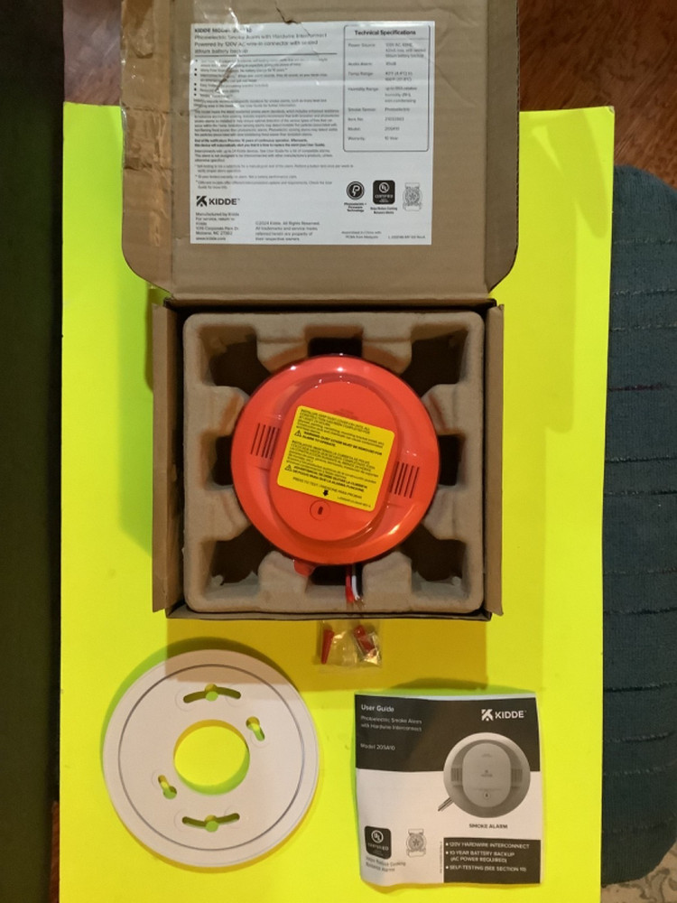 Kidde Model 20SA10 Hardwired Smoke Detector, 10-Year Battery, Interconnectable