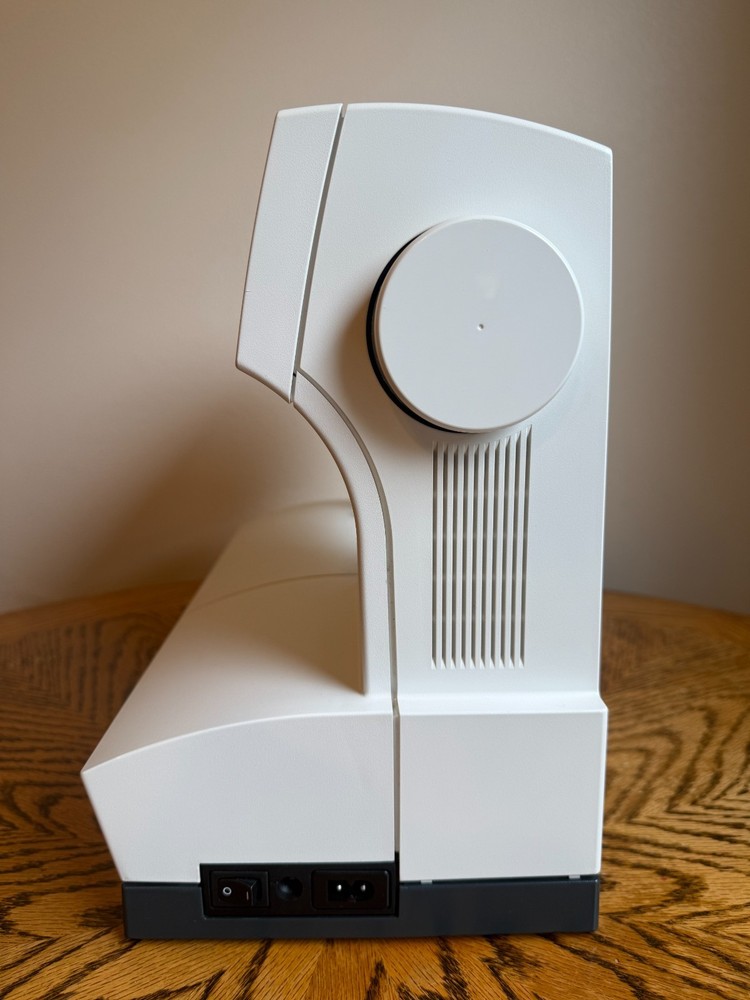 PFAFF Performance 2056 Sewing Machine