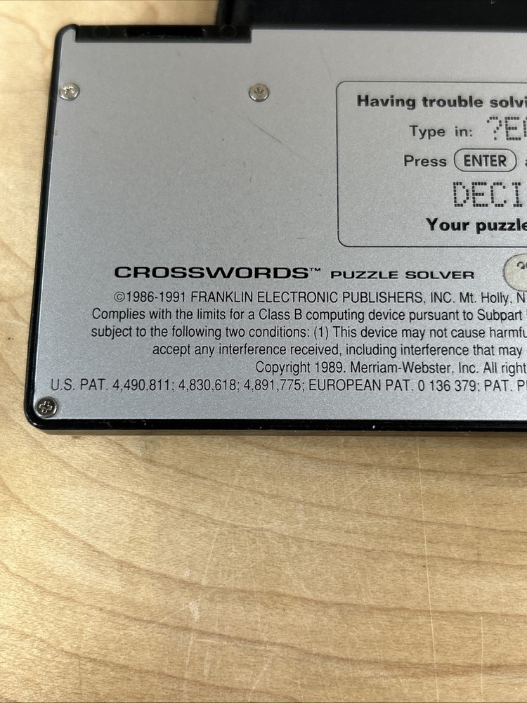 Franklin Crosswords Puzzle Solver CW-40 Electronic Handheld & Soft Case Works!
