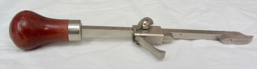 Vintage UNKNOWN TOOL Adjustable Splitter Sharp Edge Wood Handle Holder Carpenter