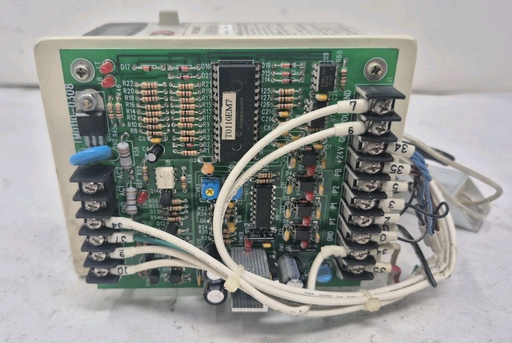 Mitsubishi FR-E520-0.4K Compact Variable Frequency Drive