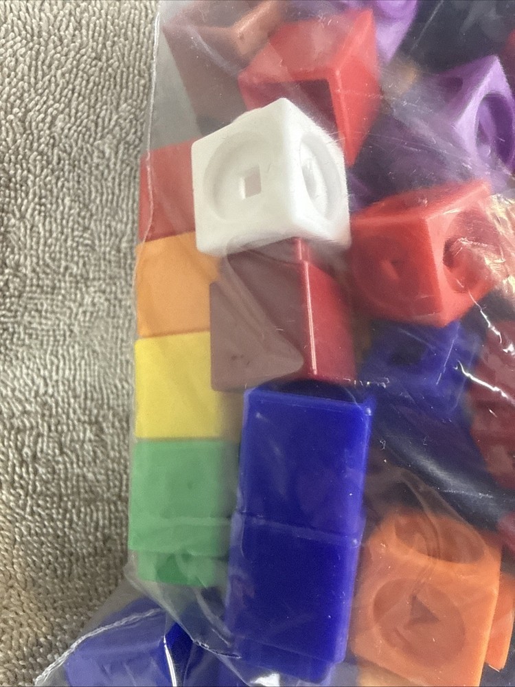 Learning Resources Mathlink Cubes Set 3/4 Gallon Bag Full 2 Different Types