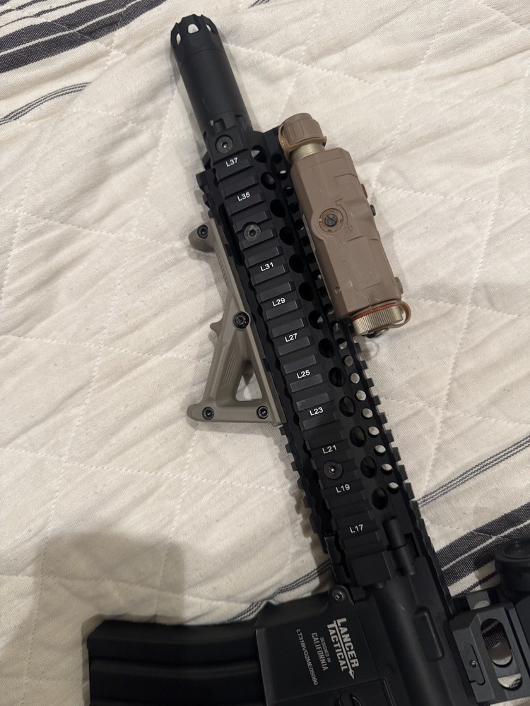 Lancer Tactical Ar Airsoft Gun