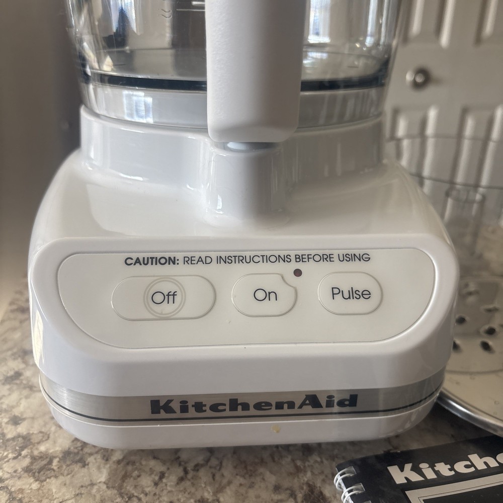 KitchenAid KFP500WH Classic 9 Cup Food Processor White Complete Set W/Box EUC