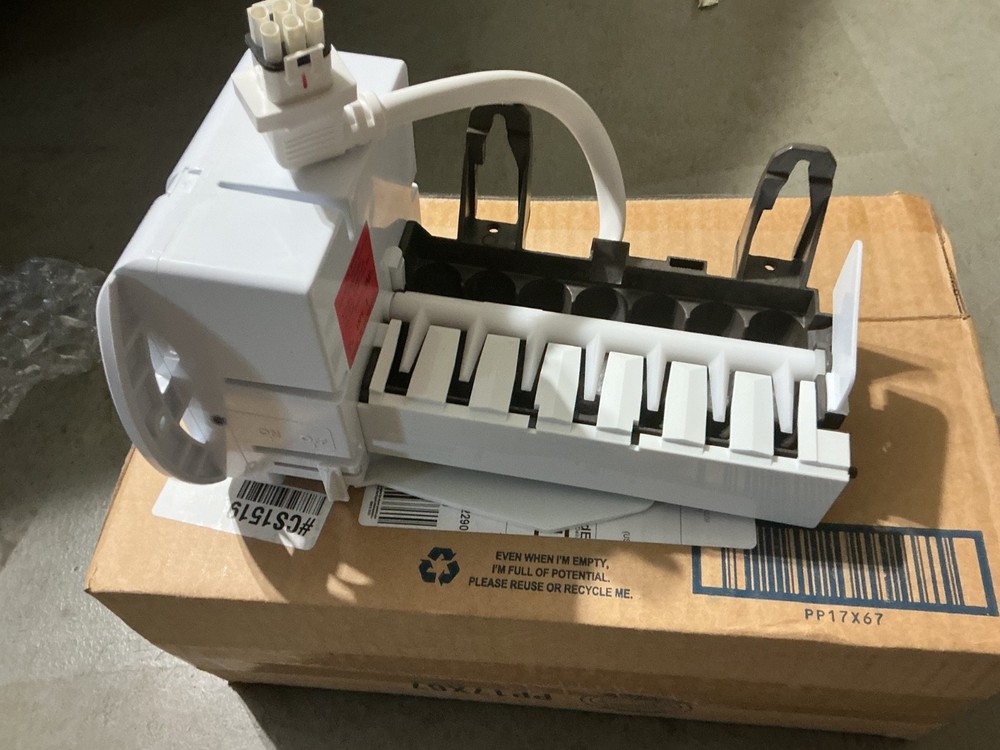 ice maker GE WR30X39385