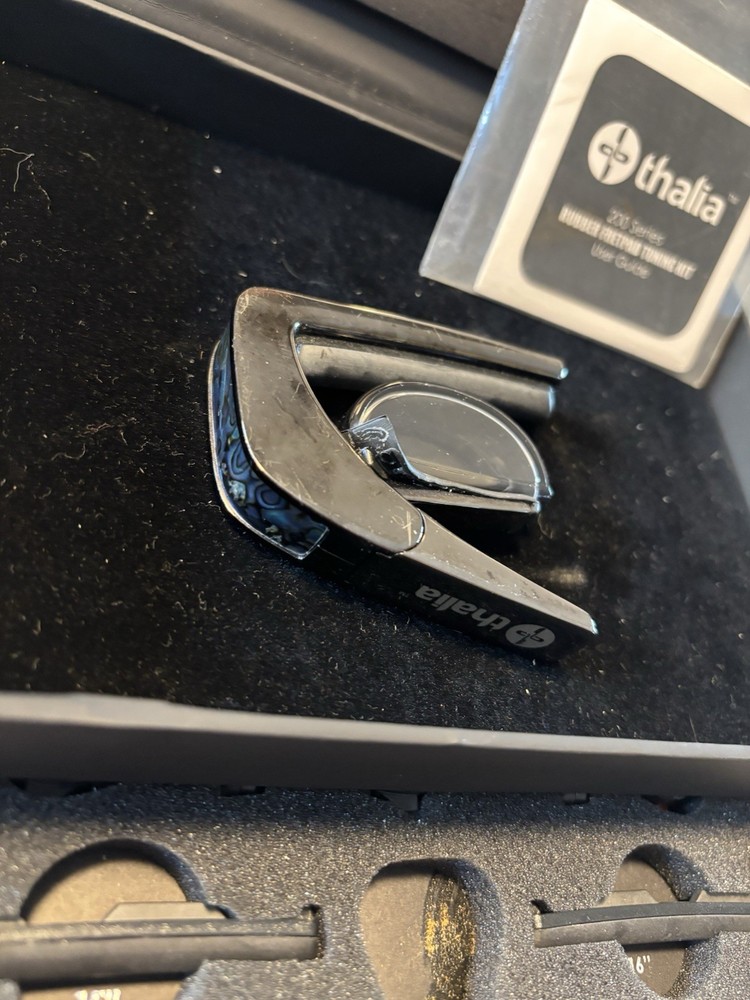 Thalia Guitar Capo With Attachments And Box