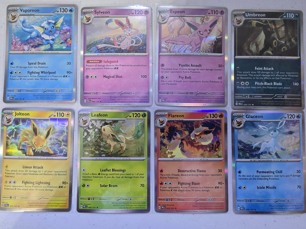 Eevee 074/131 with 8 evolving holo cards SV: Prismatic Evolutions 🔥🔥🔥