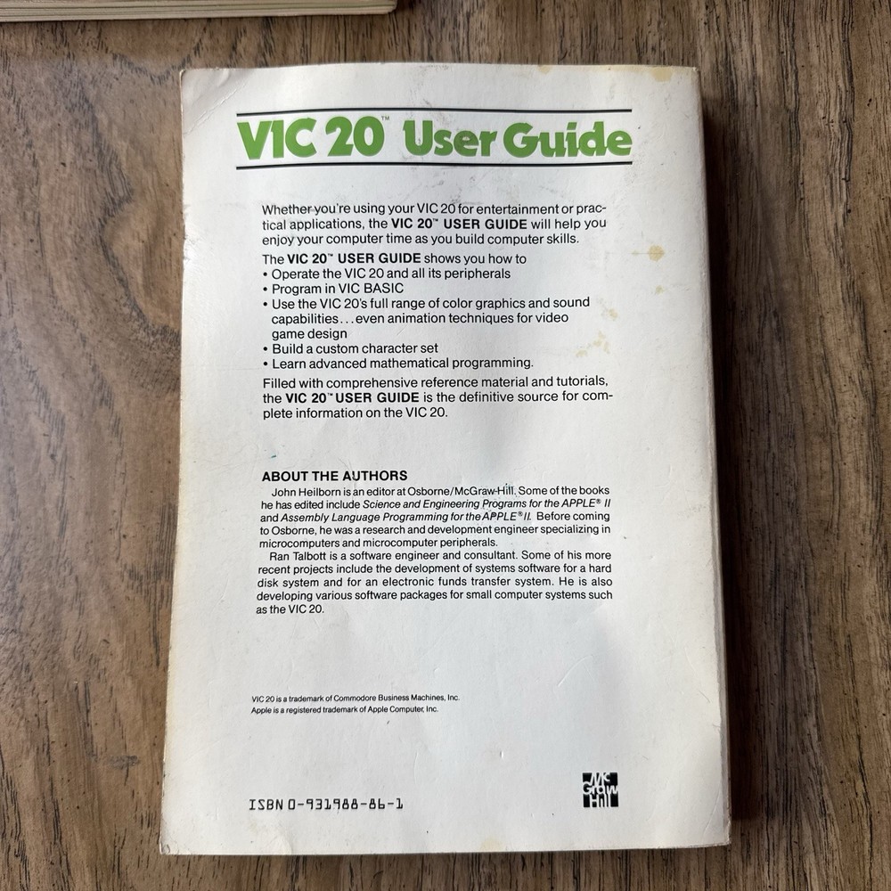 VTG Commodore VIC-20 5 Book Lot Mastering Programmer’s User Guide Compute Games