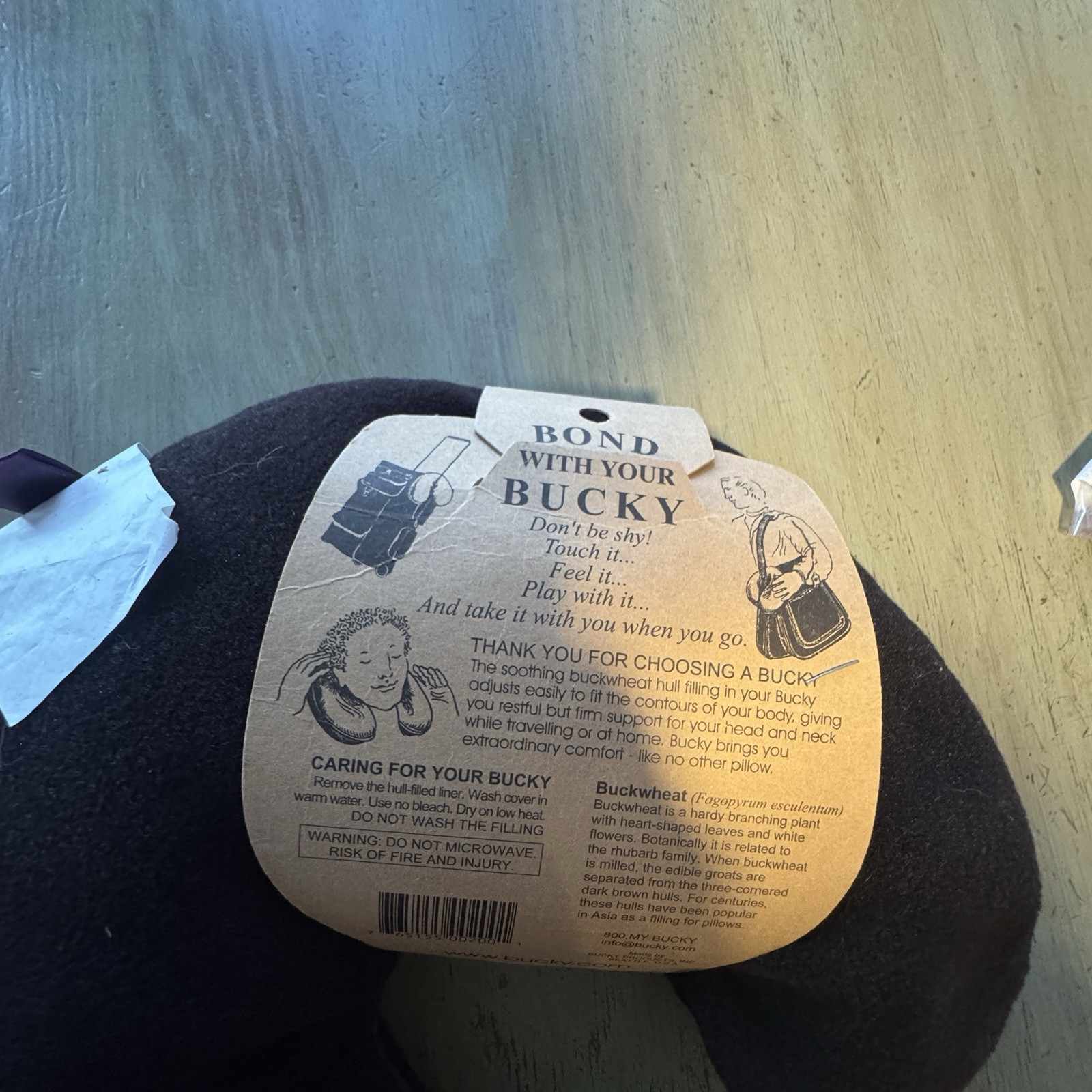 NWT Bucky Utopia U-Shaped Travel Neck Pillow Brown Burgundy Piping Buckwheat