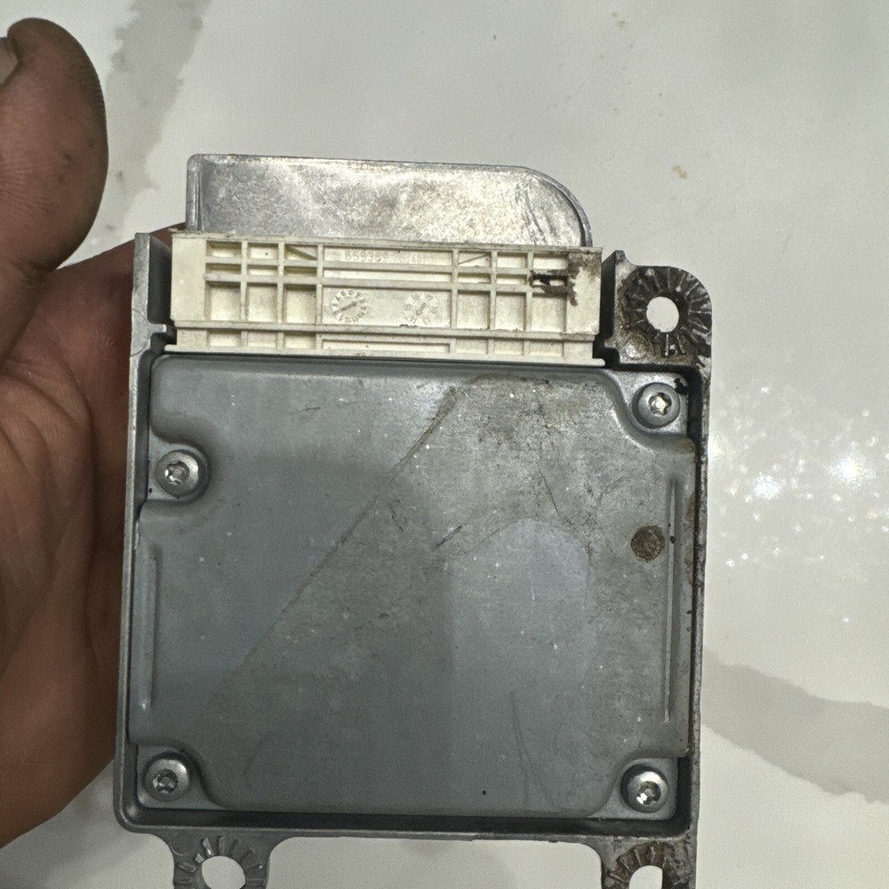 2018-2024 VOLVO VNL 760 ECM CAB COMPUTER CONTROL MODULE 21589003 OEM