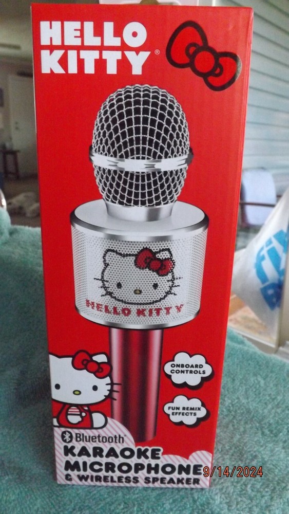Hello Kitty Bluetooth Karaoke Microphone & Wireless Speaker Red--NIB