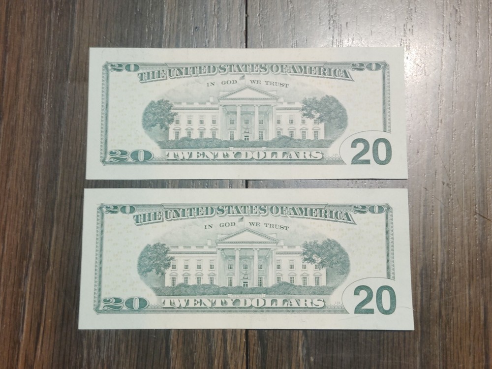 (2) 2017 A $20 UNC AND CONSECUTIVE BROKEN LADDER NOTES. WET INK TRANSFER ERROR!