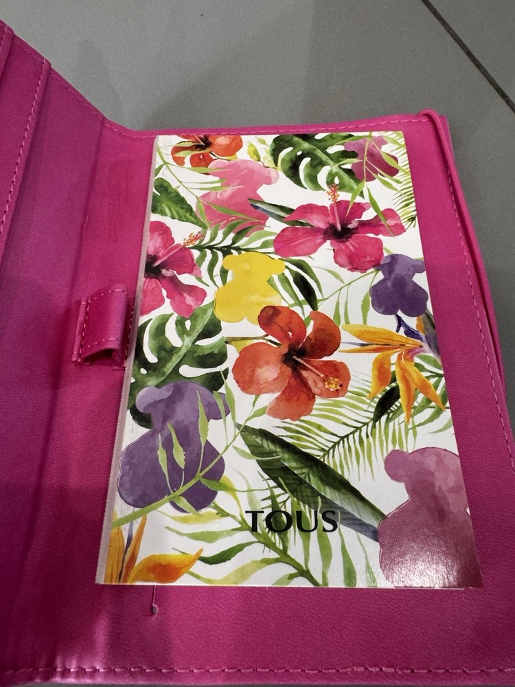 Tous Pink Travel Explore Live Passport Holder Document Notebook