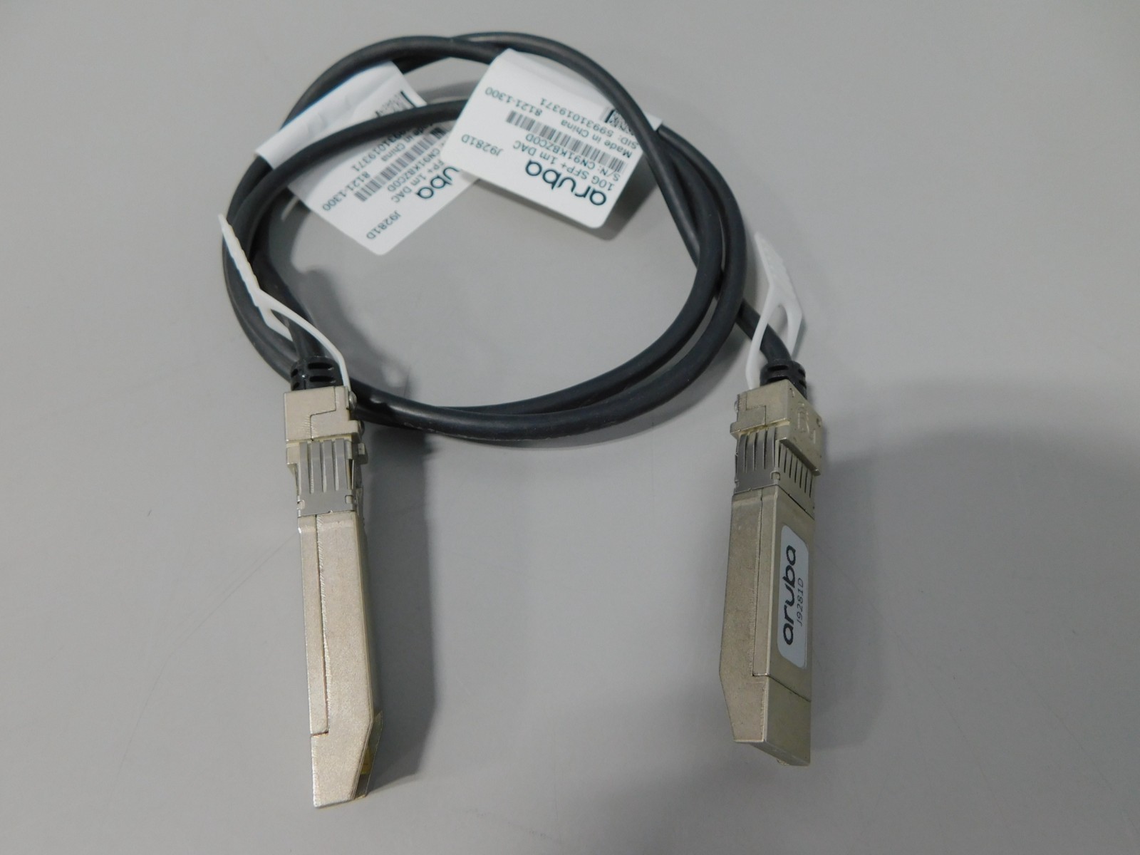 HPE Aruba Networks SFP+ Direct Attach Cable 1M J9281B 8121-1300