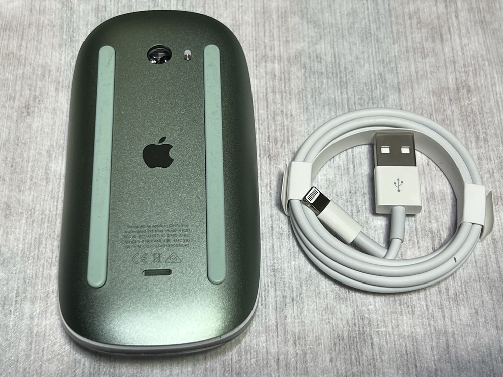 Genuine Apple Magic Mouse 2 A1657 Wireless Bluetooth Rechargeable GREEN - TESTED