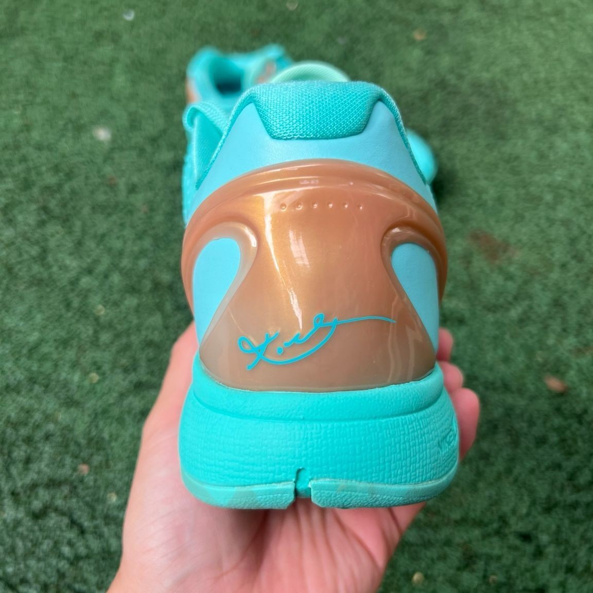 NK Jalen Brunson X NK Zoom Kobe 6 Protro Statue of Liberty IQ5774-300