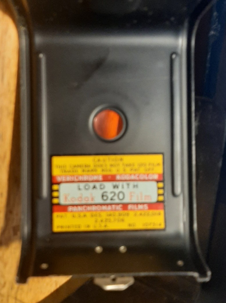 Vintage Kodak Dualflex Camera w/ original cover