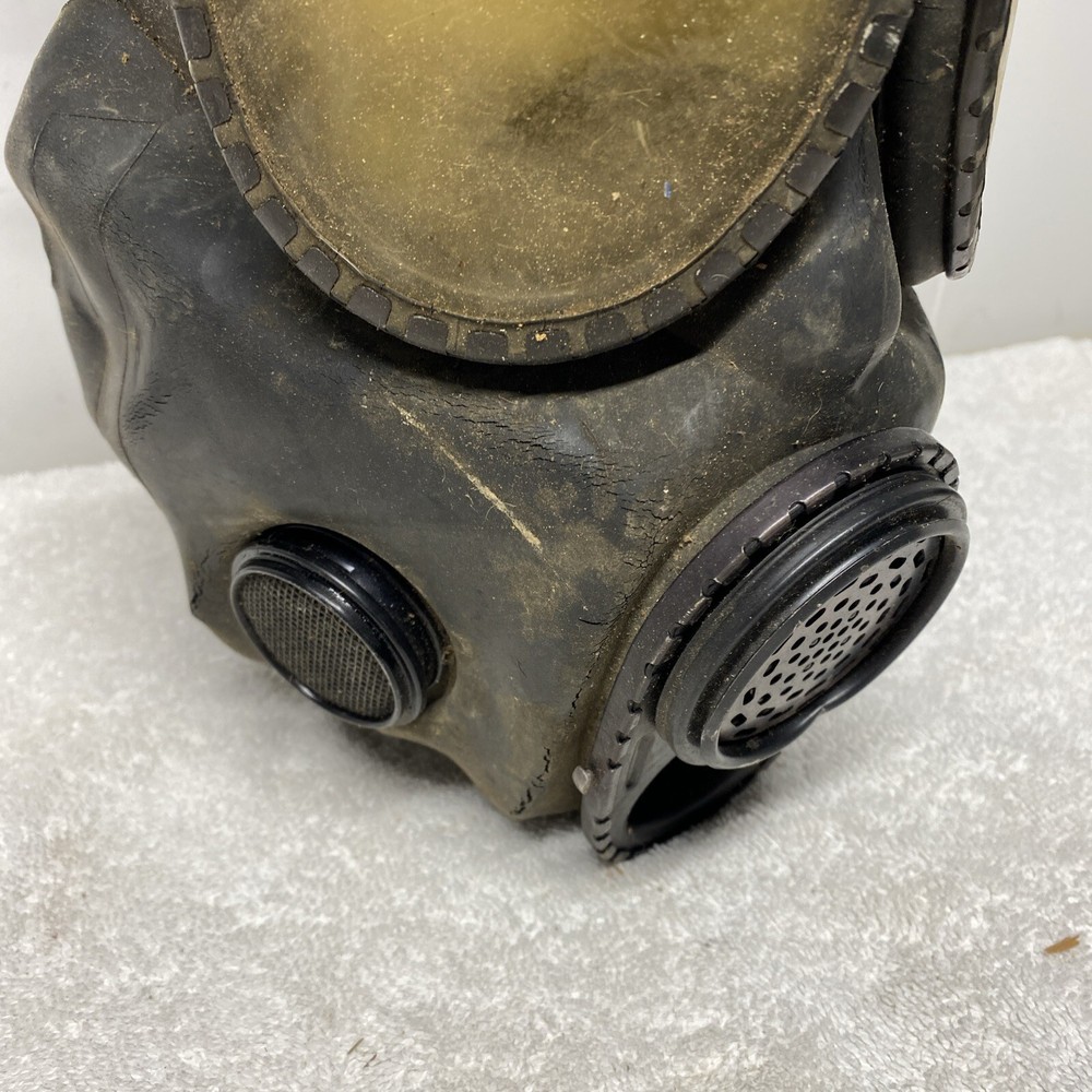Old Gen black M7 Gas Mask