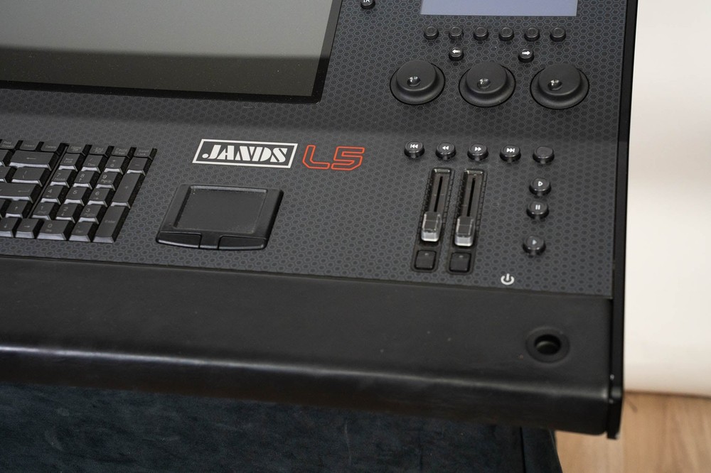 Jands Vista L5 Lighting Control Console CG01CXV
