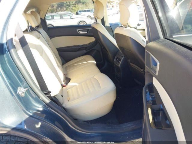 EDGE 2019 Glove Box 5026112