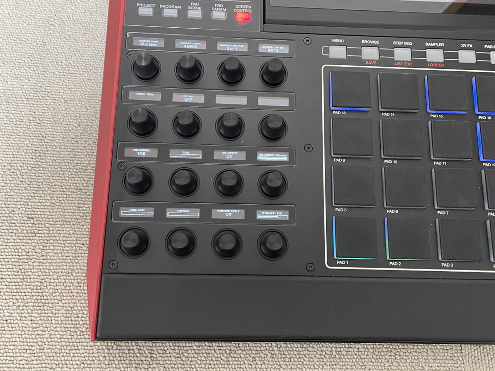 AKAI professional MPC X Standalone Sampler and Sequencer Black with Deck Saver
