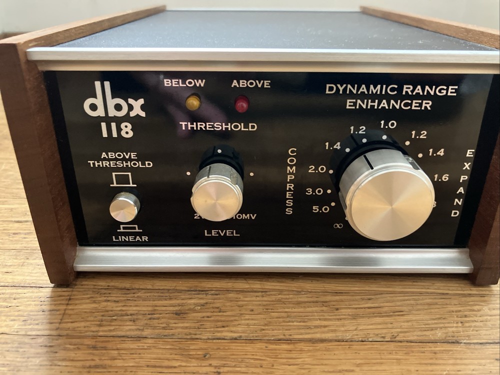 DBX 118 Dynamic Range Enhancer Linear Expander Compressor Peak Unlimiter